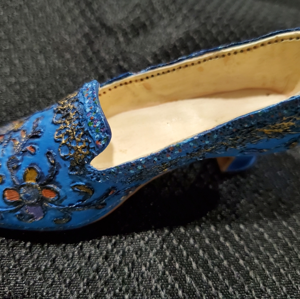Just The Right Shoe (The Empress)
